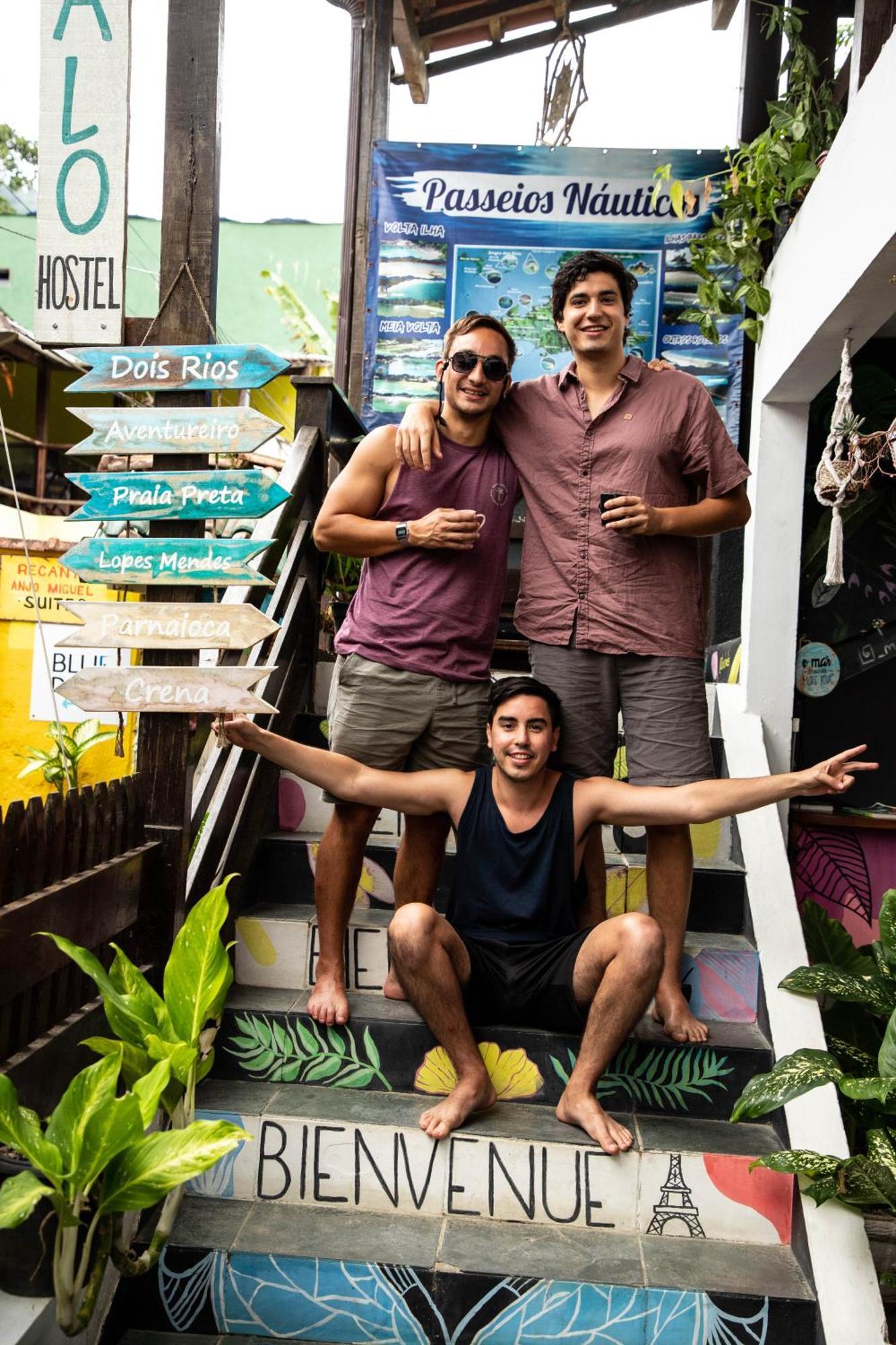 Mahalo Hostel Abraão Extérieur photo